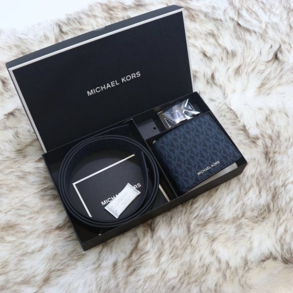 Michael Kors Logo Belt and Billfold Wallet Set In Box 36U1LGFY7B Admrl P…